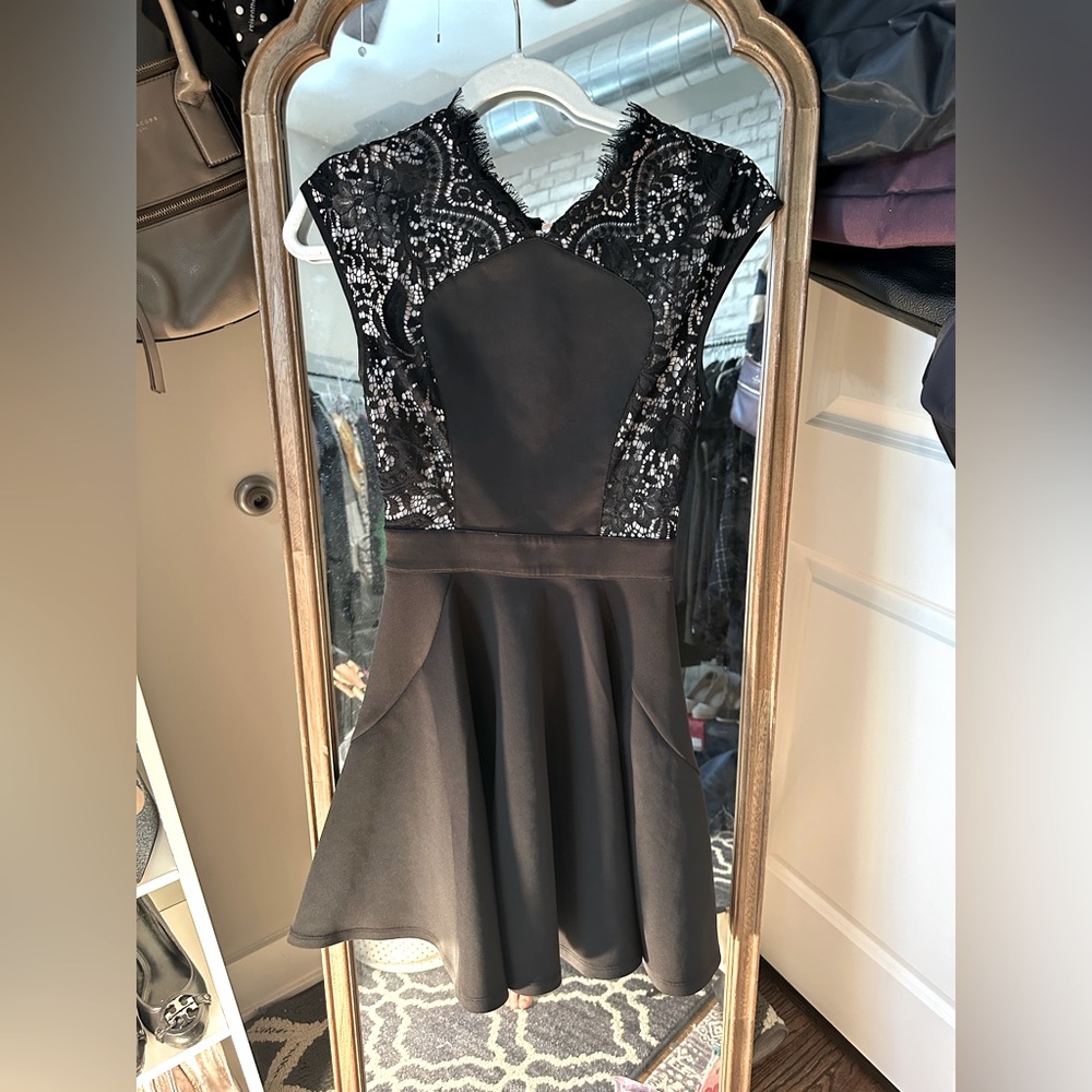 NWOT Ted Baker dress -black with lace detail size 2